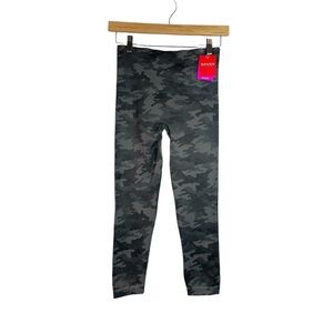 SPANX Look At Me Now Cropped Seamless Leggings Women’s Sage Camo 20099R Sz M NWT